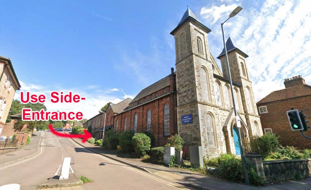 high wycombe trinity reform church entrance